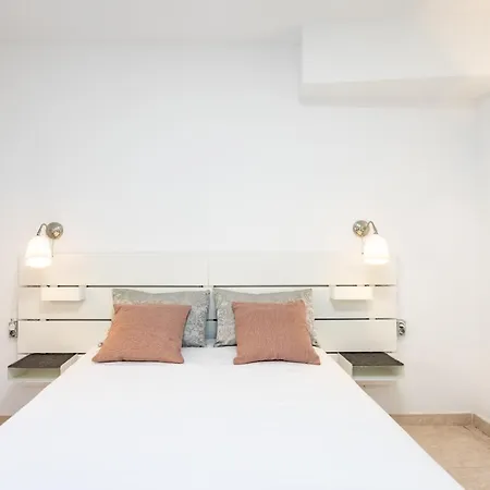 Home2book Charming Duplex *